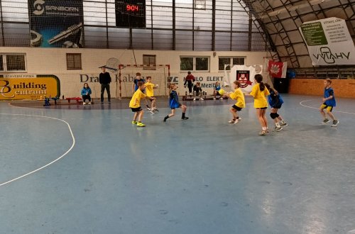 V Meziříčí probíhá již 10. sezóna školních lig miniházené