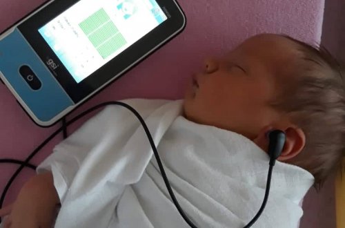 Novorozencům v Jihlavě slouží nový přístroj
