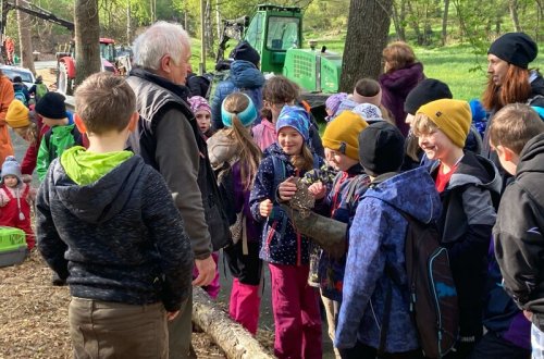 Děti z Tasova si užily den s lesníky