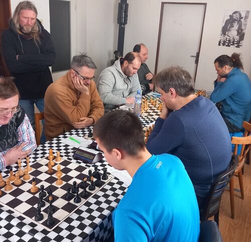 jámy šachy_copy