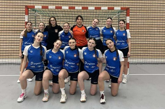 Mladší dorostenky zvítězily na turnaji v Kuřimi