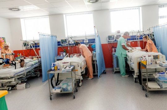 Oddělení následné intenzivní péče Nemocnice sv. Zdislavy oslavilo rok v novém pavilonu 