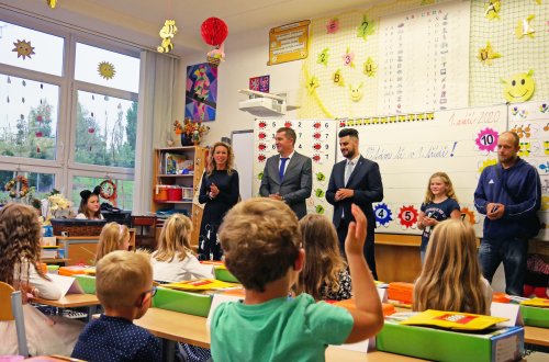 Slavnostní zahájení školního roku si prvňáčci užili se svými rodiči