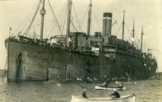 Seriál ze zámku: Legionáři v archivních fondech