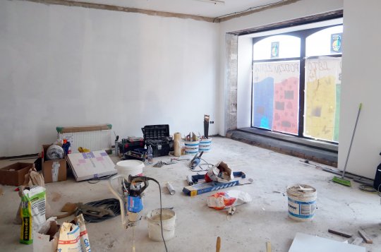 Dóza finišuje s opravami. Interiér nových prostor ohromí