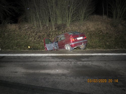 U křižanovského vlakového nádraží havaroval neznámý pachatel. Policisté hledají svědky