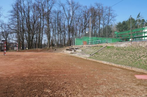 Oprava kurtů v Areálu zdraví vyjde město na 14 milionů korun