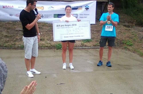 Třetí ročník Běhu pro hospic zaplatil automobil