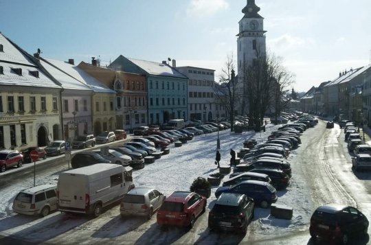 Rada města rozhodla o dofinancování parkovacích automatů