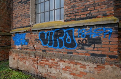 Mladíka, který posprejoval synagogy, dopadla policie