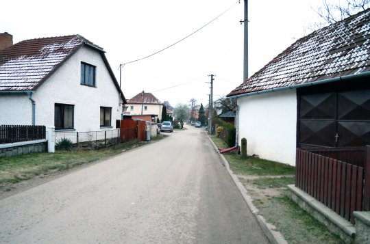 Ve Lhotkách a Kúskách zaměřují elektrické sítě