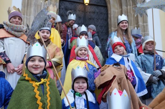 Tři králové projdou meziříčským náměstím