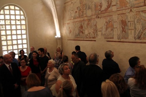 Souboj dvou rytířů a další fresky lze na zámku spatřit ode dneška