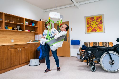 Nesa má nového pomocníka pro přesun imobilních uživatelů