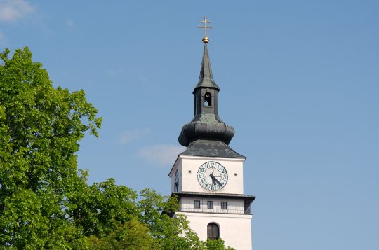 Přes 300 nadšenců zdolalo věž kostela