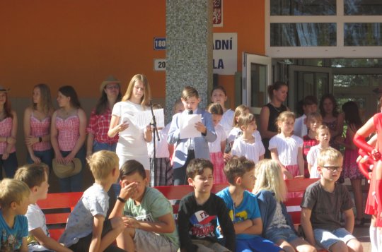 Základní škola Oslavická pořádala taneční soutěž