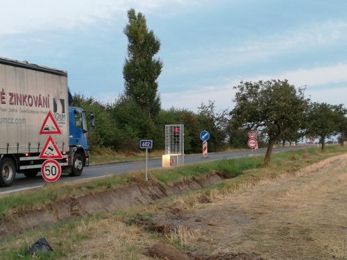 Začala oprava silnice mezi Rudou a Křeptovem