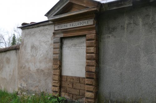 Náhrobek rodiny Kallabovy bude opraven do září