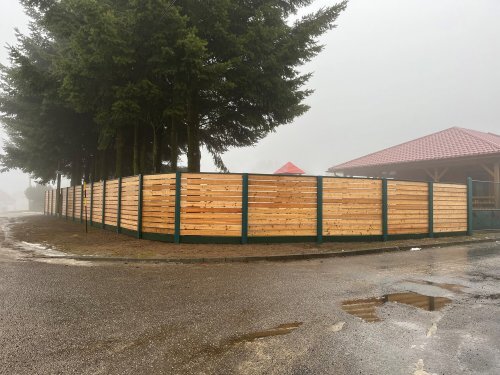 Sportoviště v Hrbově má nový plot