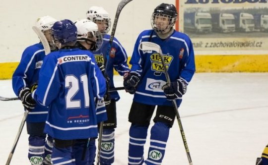 Mladší a starší žáci HHK vstoupili do sezony zápasy proti Ice Dragons Telč