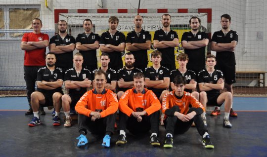 Přehlídka neproměněných šancí stála muže výhru