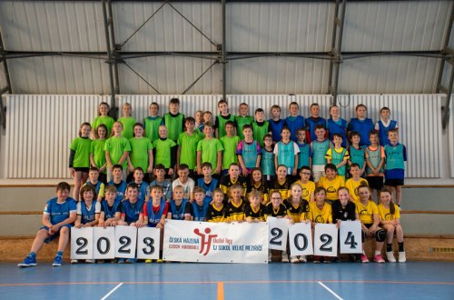 Květnová finále miniházené zakončila již 13. ročník školních lig