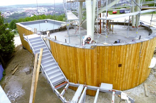 Rozhledna brzy přivítá první návštěvníky