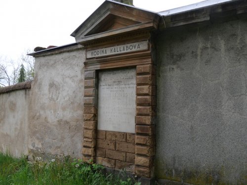 Náhrobek rodiny Kallabovy bude opraven do září