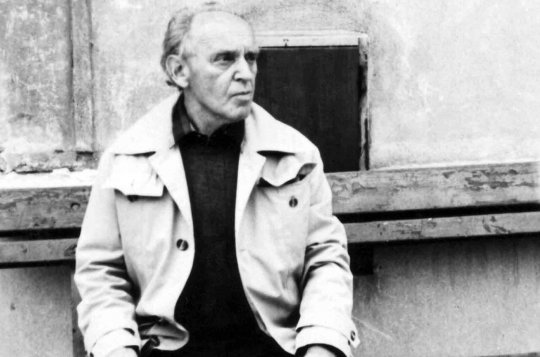 Na gymnáziu a v Krásněvsi oslaví sté výročí narození spisovatele Ladislava Dvořáka