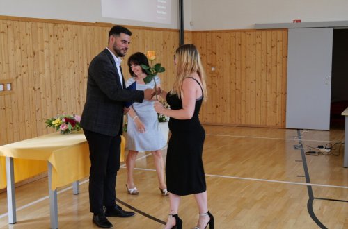 Dívky z výchovného ústavu mají výuční listy a míří do života