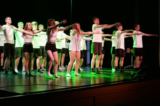 Další deváťáci odešli do života