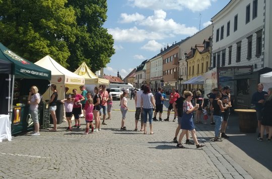 Náměstí provoní burgery