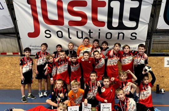 Minižáci házené druzí na turnaji JUST IT Cup