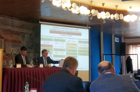 Rychlý konec. Opozice konání zastupitelstva neumožnila