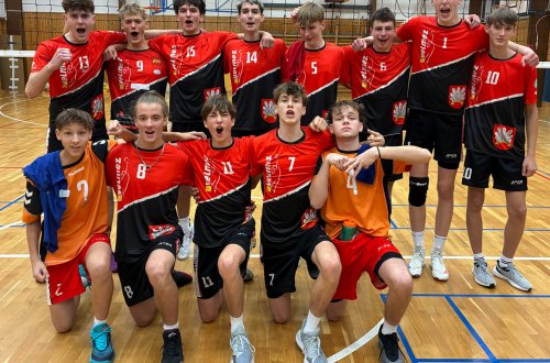Volejbal zhruba v polovině sezóny