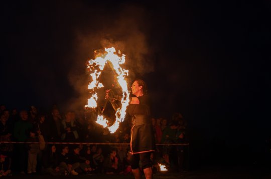 Soutěže, country a oheň. Čarodějnice na Fajťáku přilákaly širokou veřejnost
