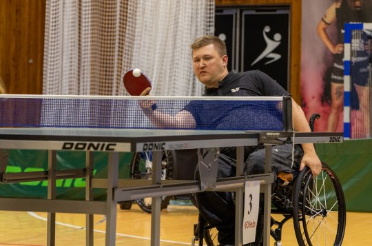 Stolní tenis bolí, ale mě to baví, říká Vratislav Holík