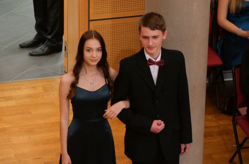 Taneční jsou zahájeny