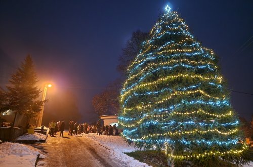 Nejen město, ale i vesnice se rozsvítily