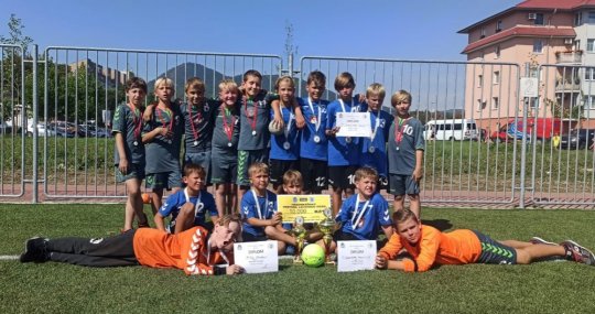 Výprava mladých házenkářů na festivalu v Lovosicích měla úspěch