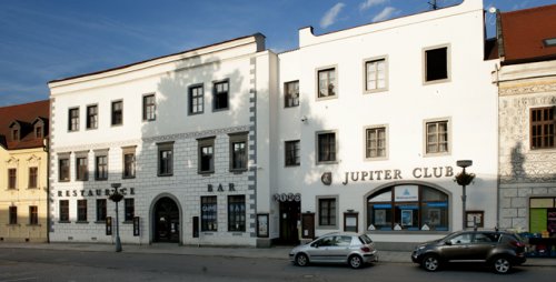 Oprava přípojky vody omezí provoz před Jupiter clubem