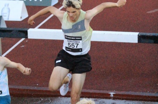 Adam Červinka překonal národní juniorský rekord ve steeplu