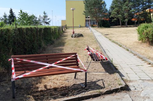 První fáze výměny laviček je téměř u konce