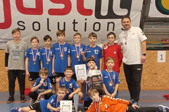 Minižactvo házené se zúčastnilo JUST IT Cupu