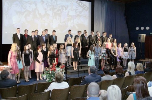 Základní škola Školní se loučila se svými absolventy 