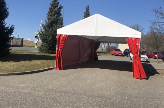 Vedení Kraje Vysočina zvažuje dotování provozu odběrových stanů na COVID-19