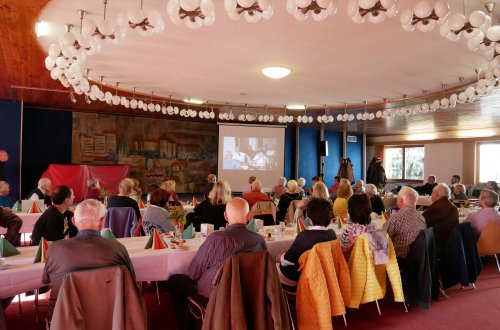 Vlastivědná a genealogická společnost hlásí změnu programu