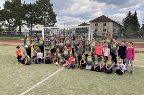 Závodu se zúčastnilo 156 mladých atletů