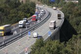 Muži na mostě Vysočina policisté zachránili život