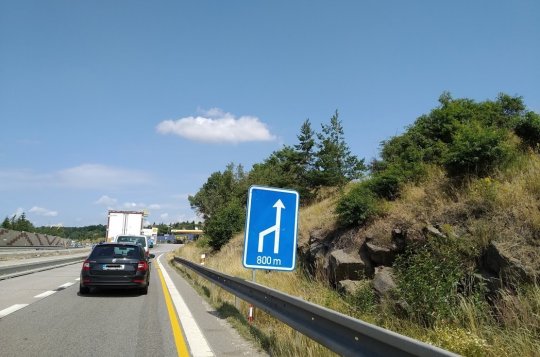 Provoz na dálnici je do čtvrtka dočasně omezen
